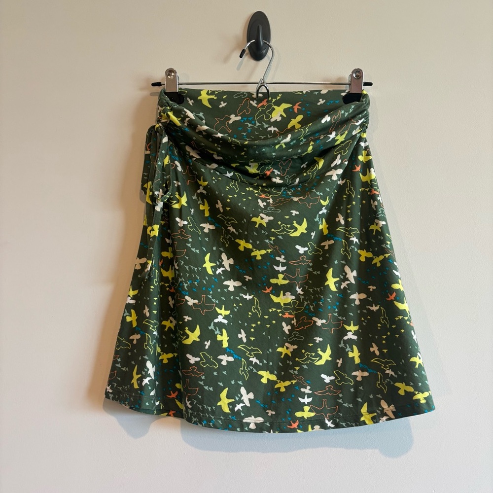 Patagonia Dark Green A-Line Skirt with Multicolor Bird Print